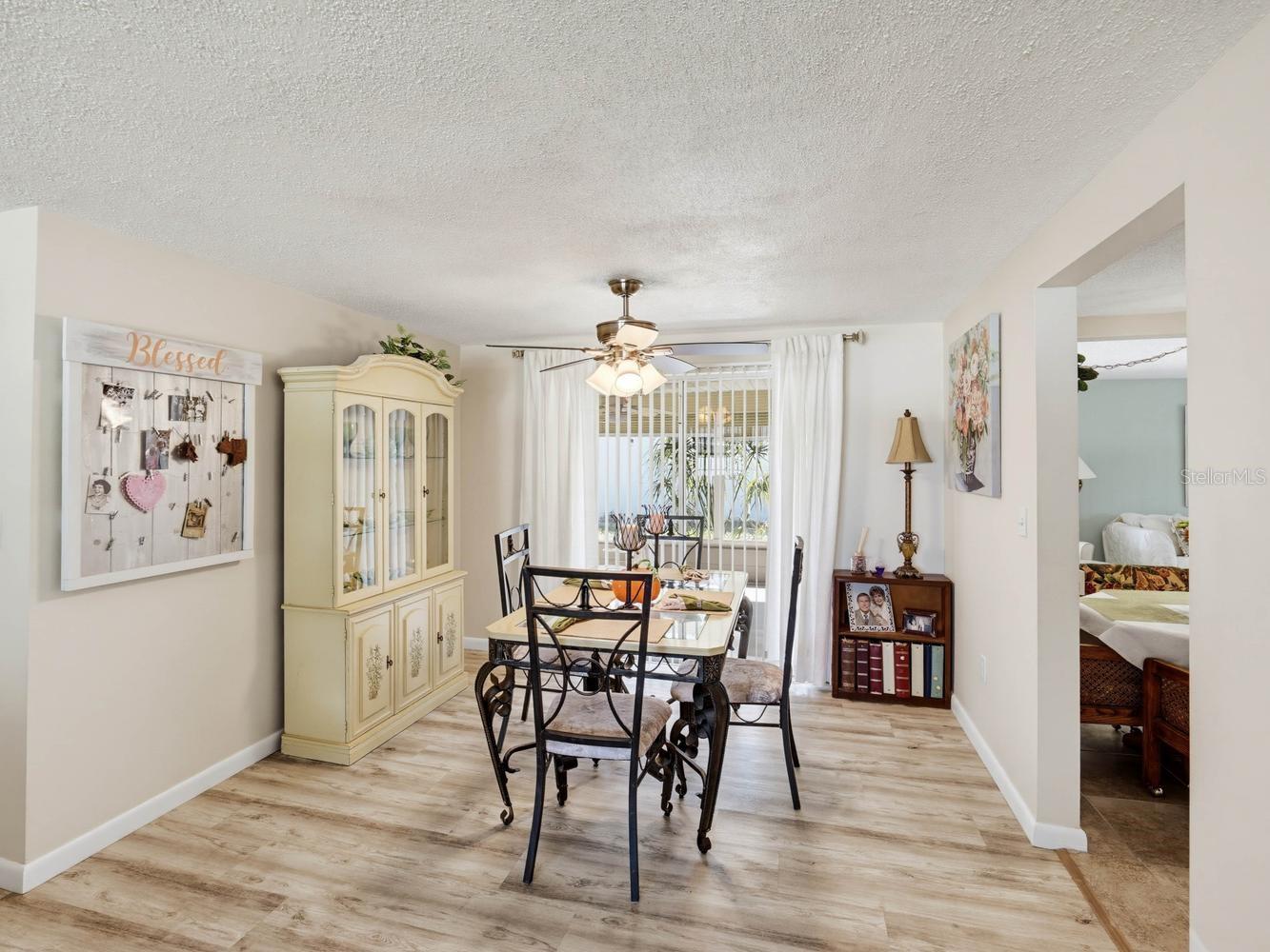 7130 HOLLYBAY RD — photo 5