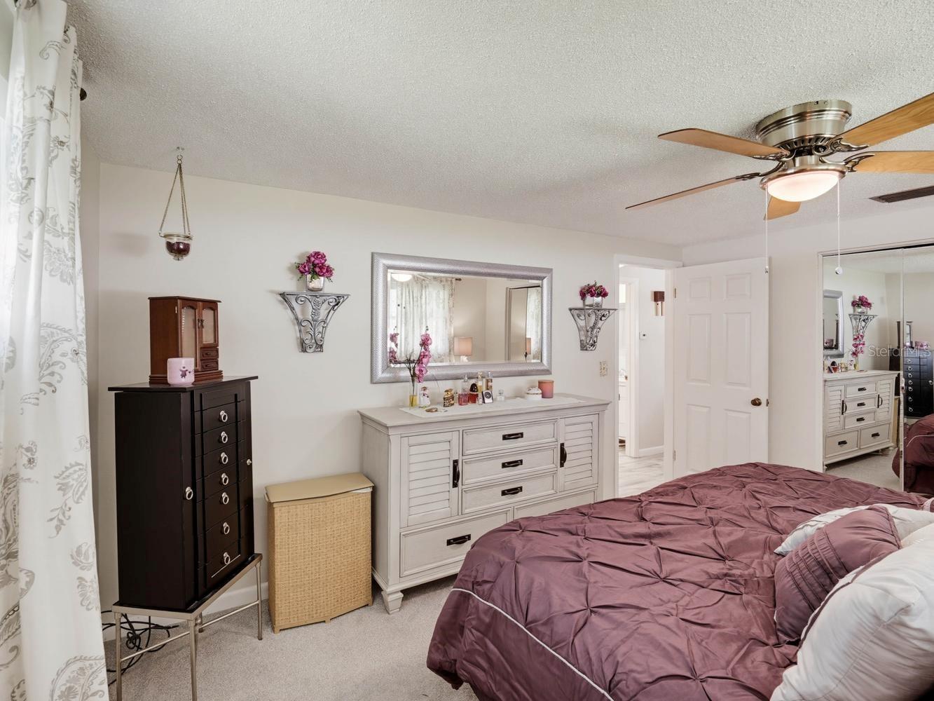 7130 HOLLYBAY RD — photo 28