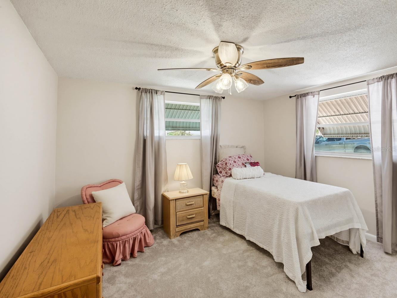 7130 HOLLYBAY RD — photo 30