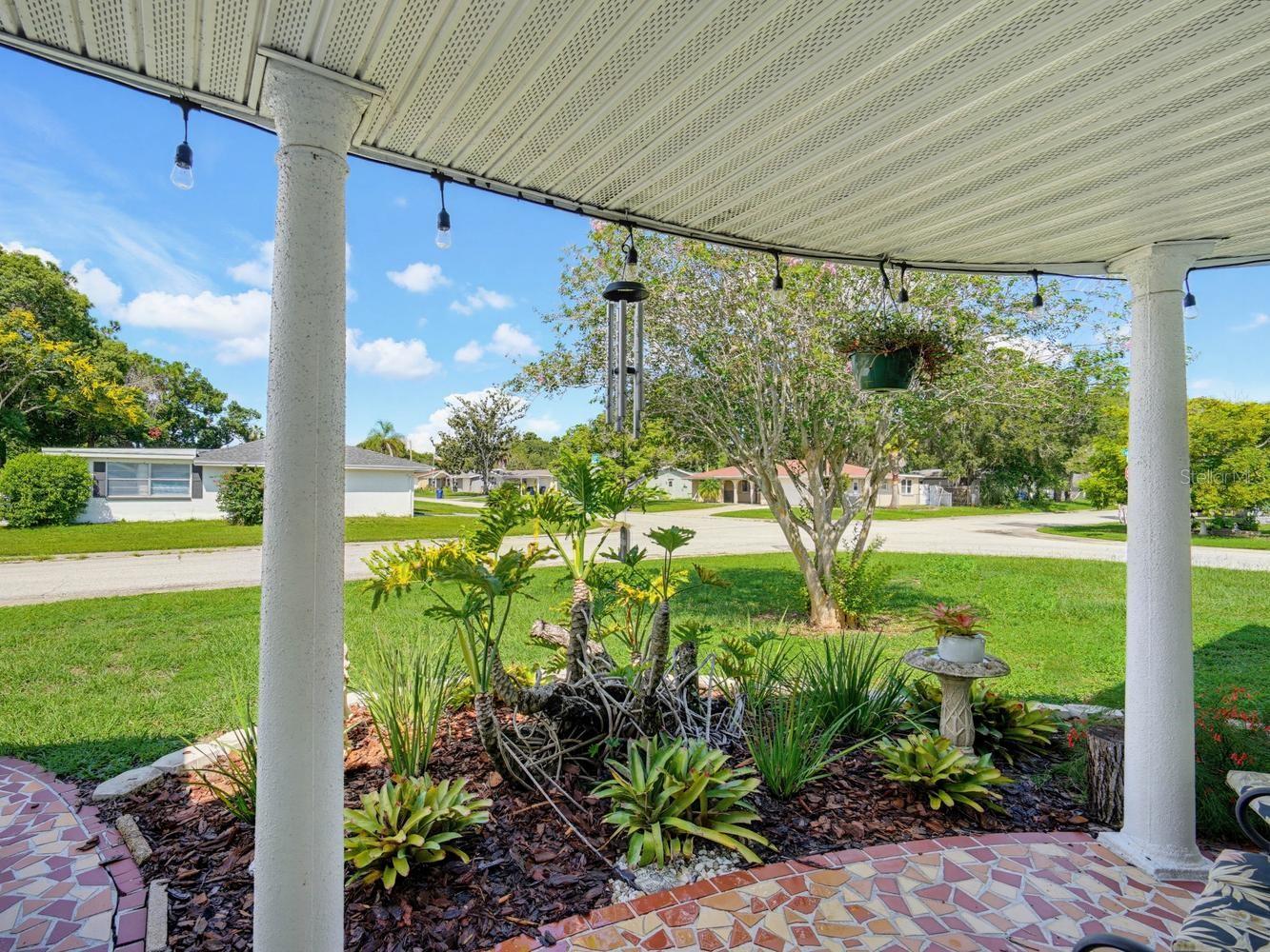 7130 HOLLYBAY RD — photo 42