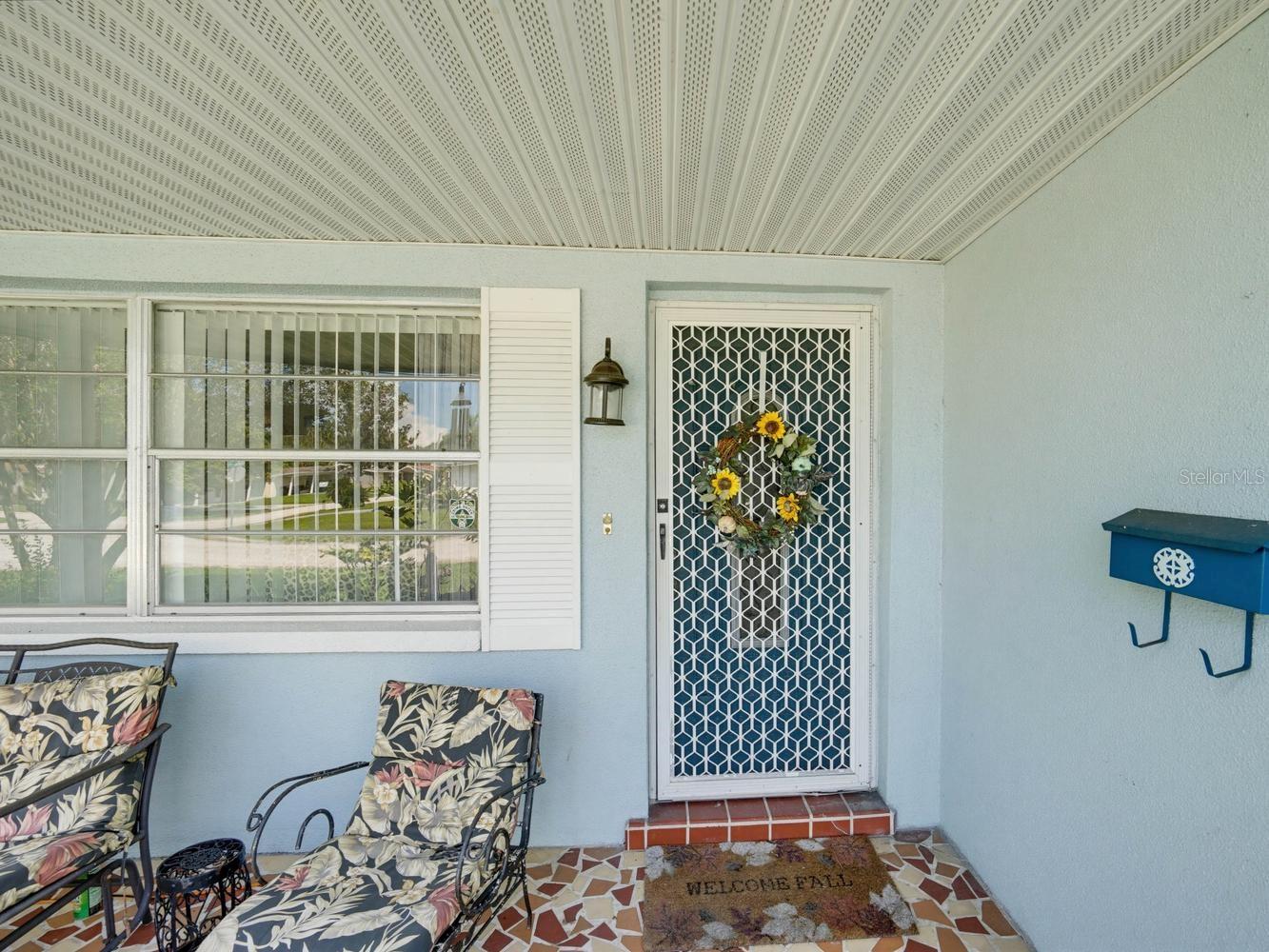 7130 HOLLYBAY RD — photo 43