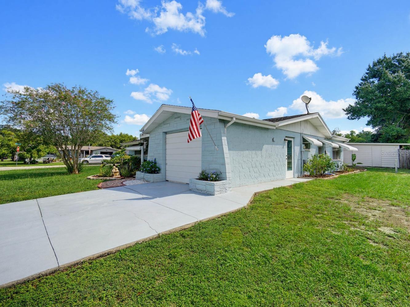 7130 HOLLYBAY RD — photo 39