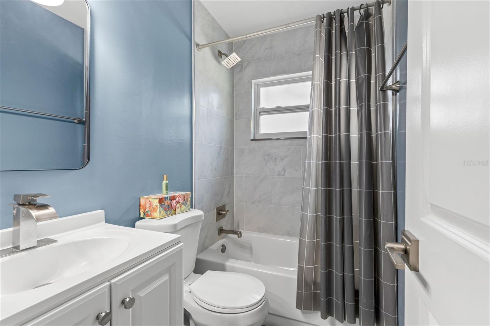 5601 BAY ST NE — photo 16