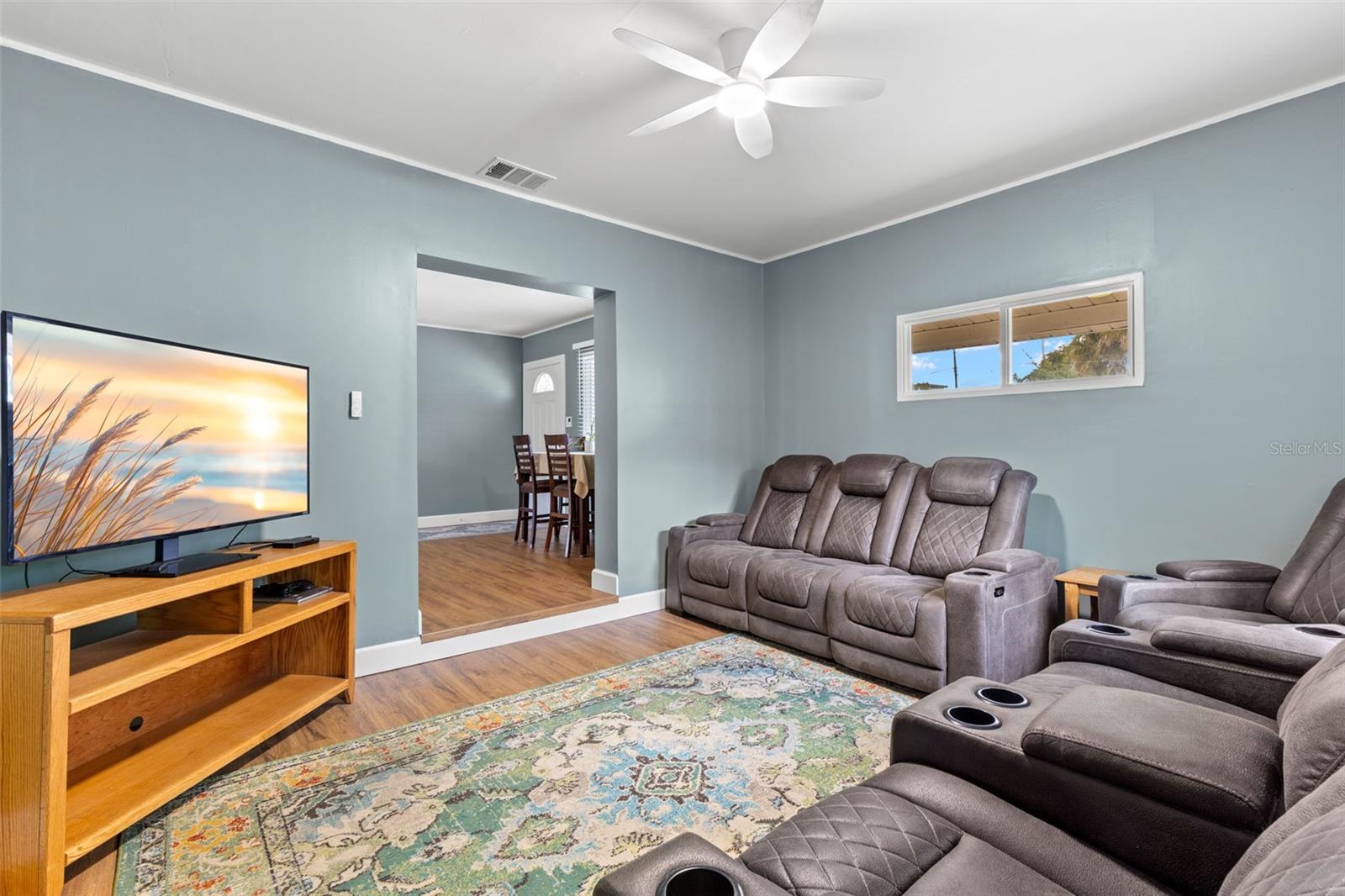 5601 BAY ST NE — photo 9