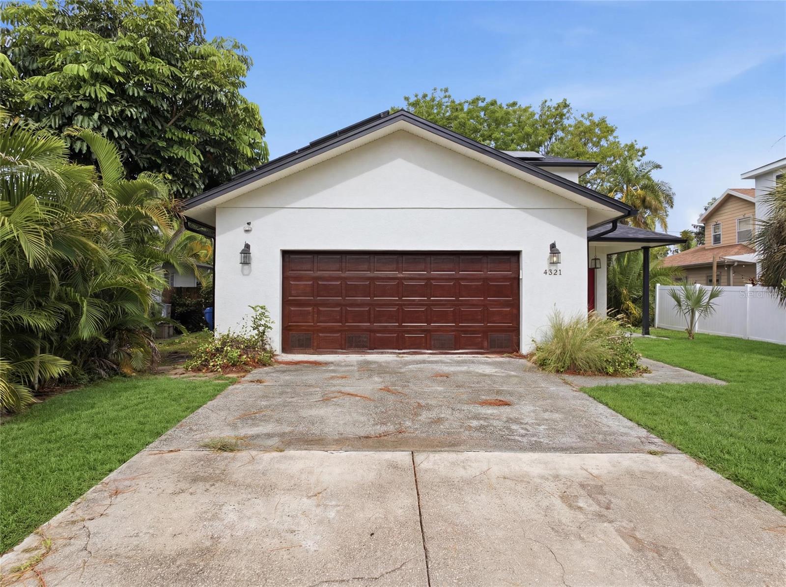 4521 JUANITA WAY S — photo 2