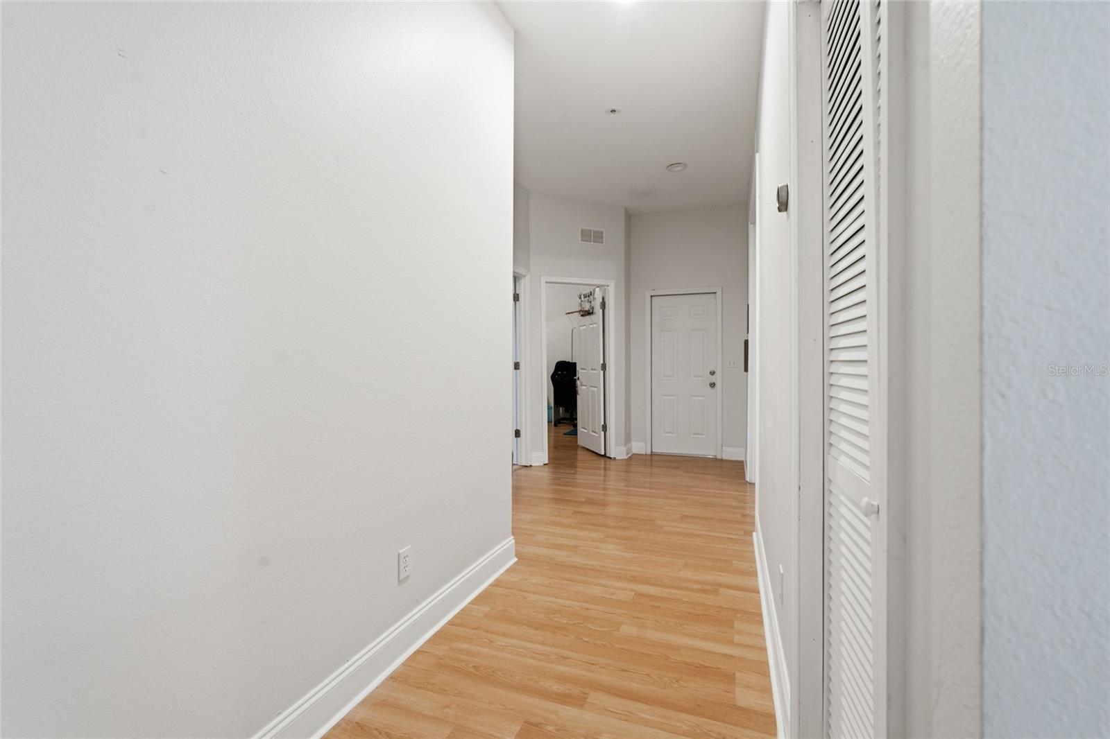4521 JUANITA WAY S — photo 34
