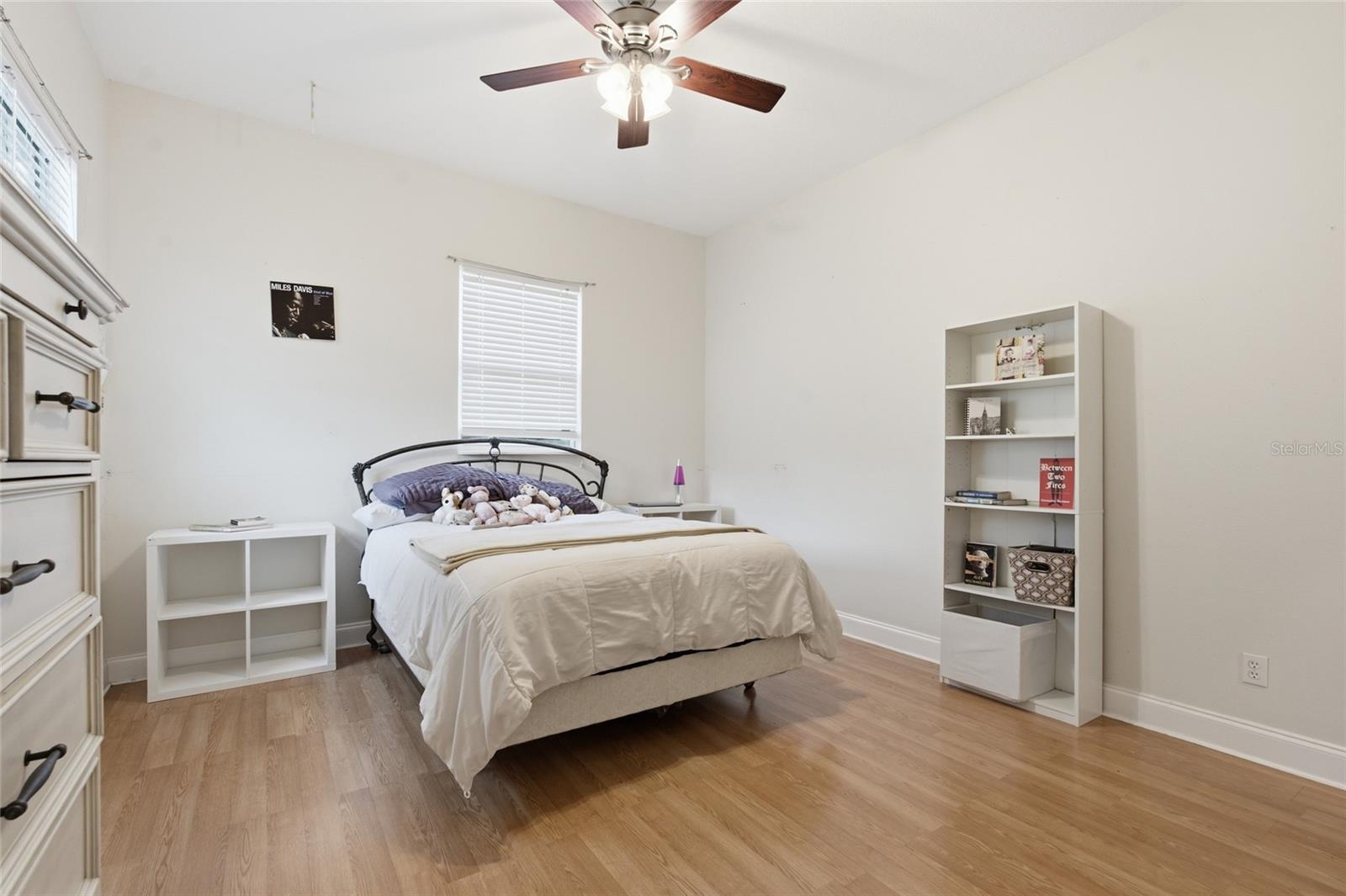 4521 JUANITA WAY S — photo 36