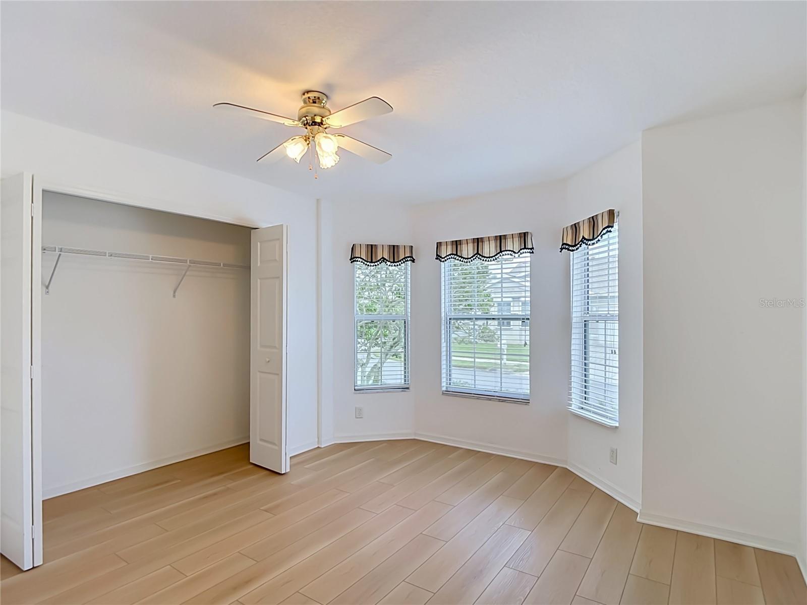572 SALMON CT — photo 23