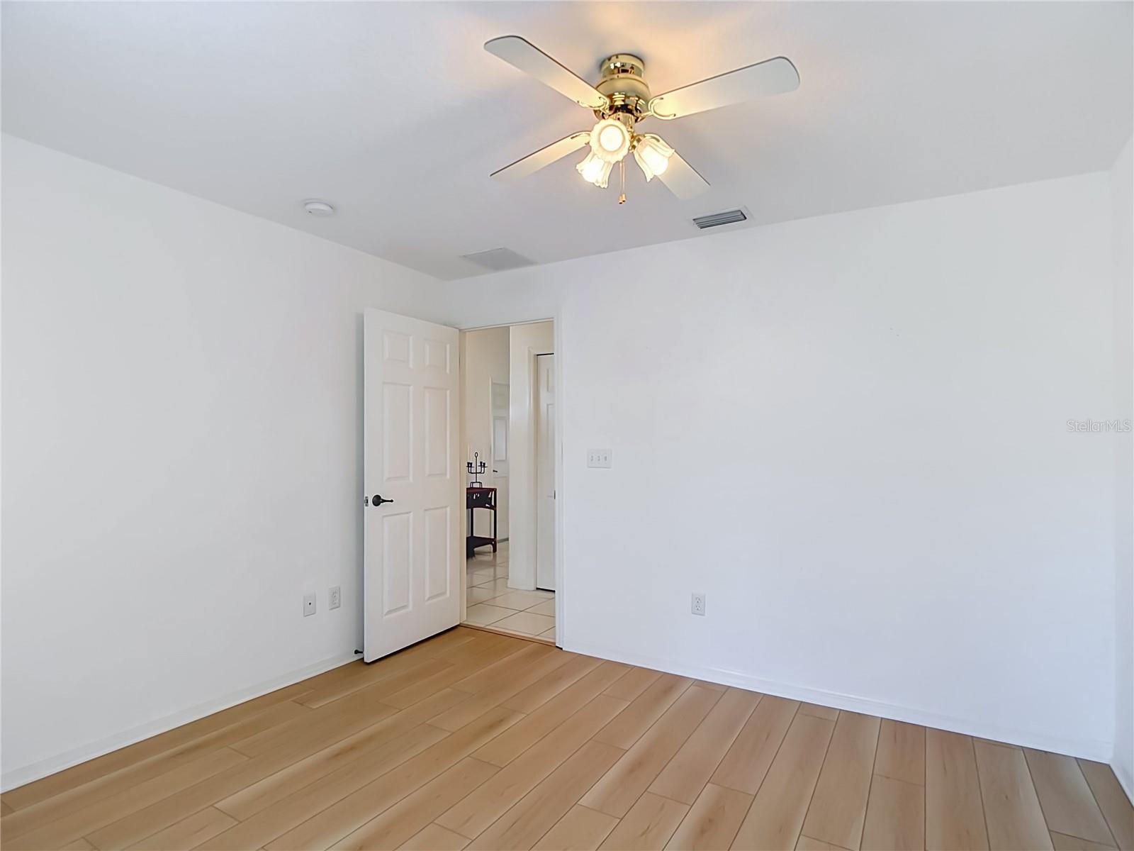 572 SALMON CT — photo 22