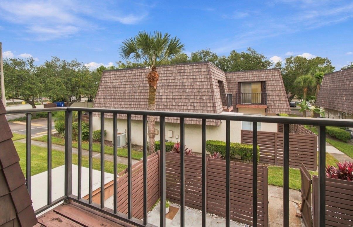 15431 W POND WOODS DR #15431 — photo 40