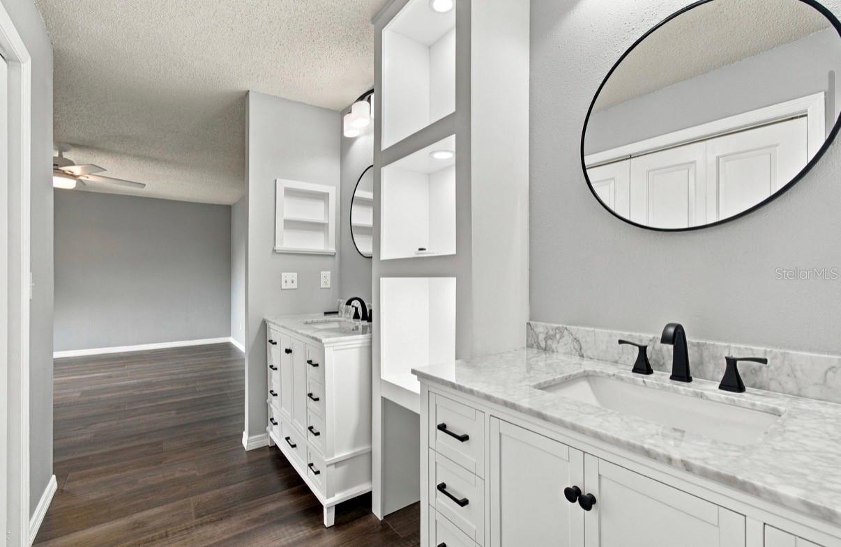 15431 W POND WOODS DR #15431 — photo 30