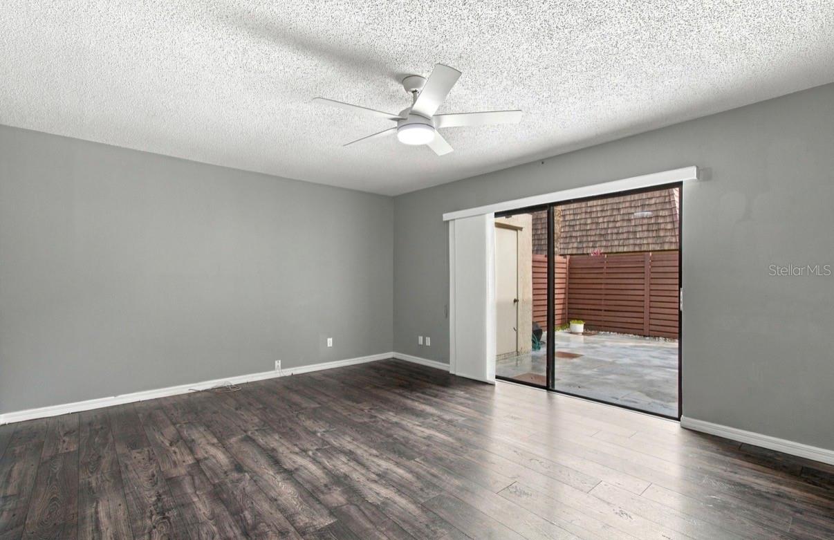 15431 W POND WOODS DR #15431 — photo 6