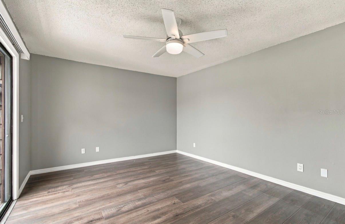 15431 W POND WOODS DR #15431 — photo 25