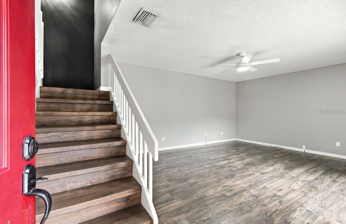 15431 W POND WOODS DR #15431 — photo 4