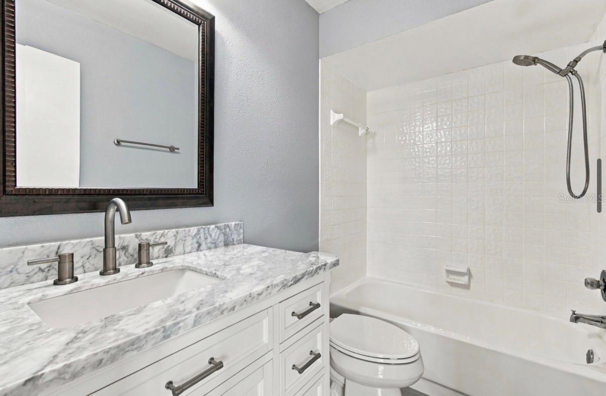 15431 W POND WOODS DR #15431 — photo 38