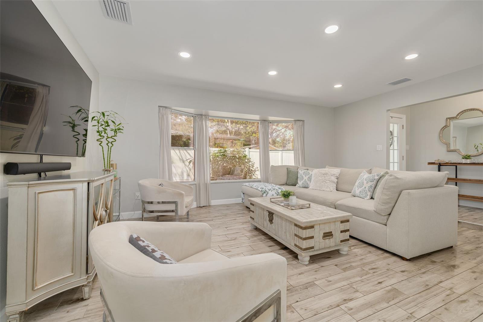 501 W 124TH AVE — photo 9