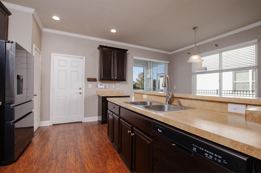 8639 TURNSTONE SHORE LN — photo 5