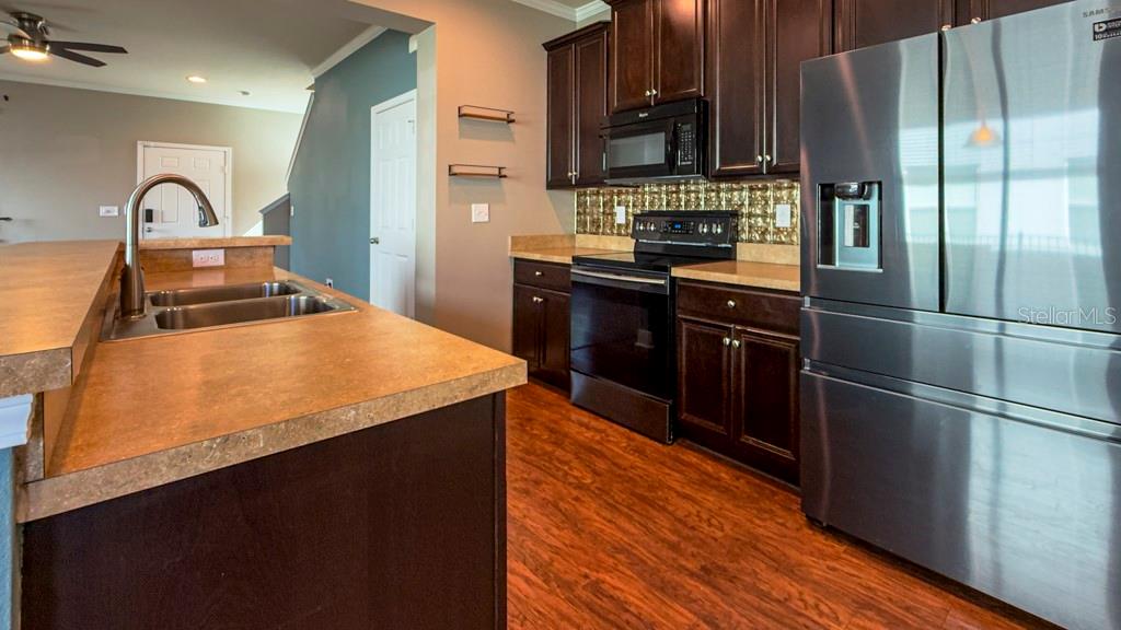 8639 TURNSTONE SHORE LN — photo 8