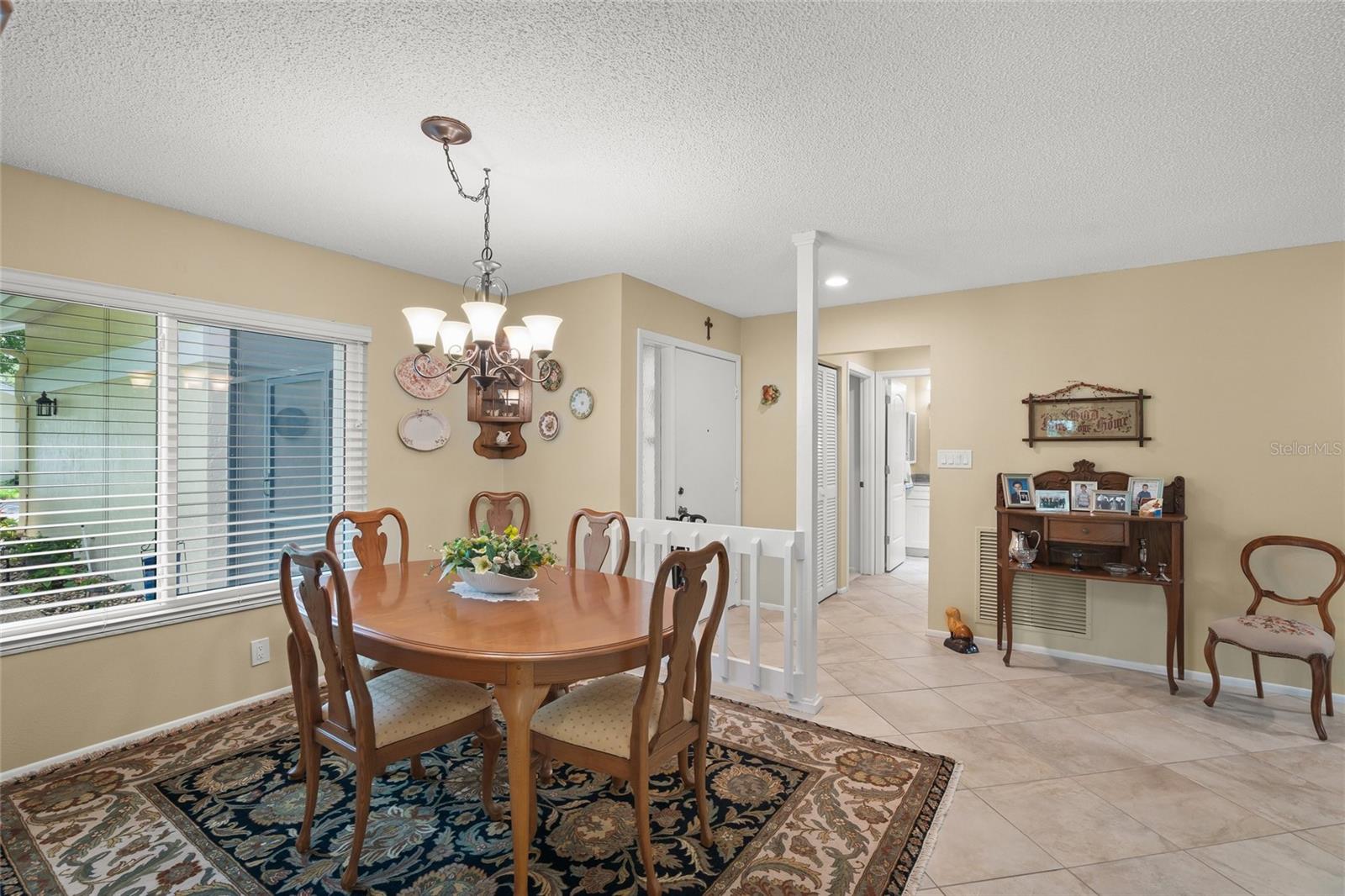 4239 CARRIAGE DR #36 — photo 4