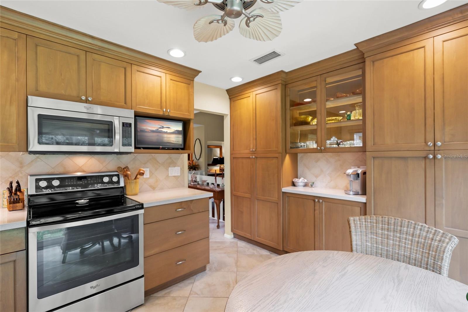 4239 CARRIAGE DR #36 — photo 11