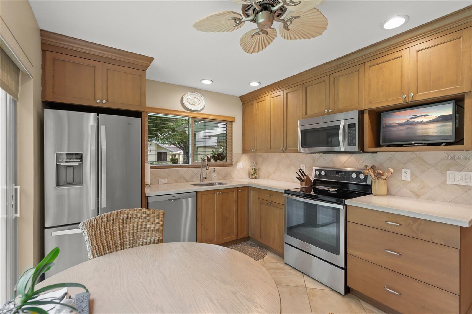 4239 CARRIAGE DR #36 — photo 9