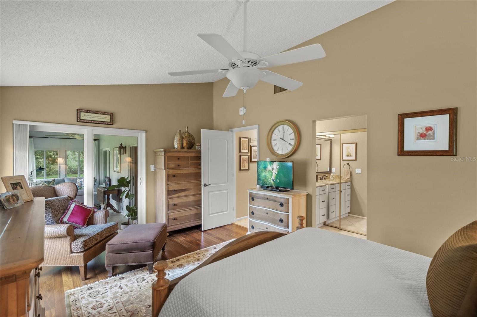 4239 CARRIAGE DR #36 — photo 18