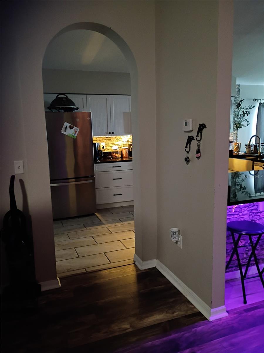 7628 WEEHAWKEN DR — photo 17