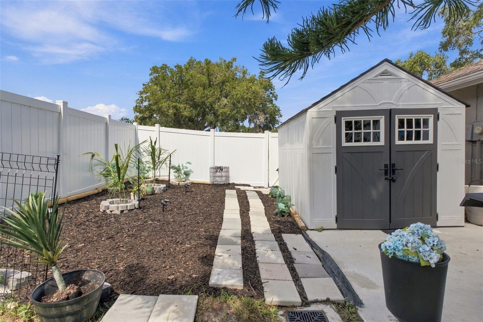 7212 CHESHIRE CT — photo 43