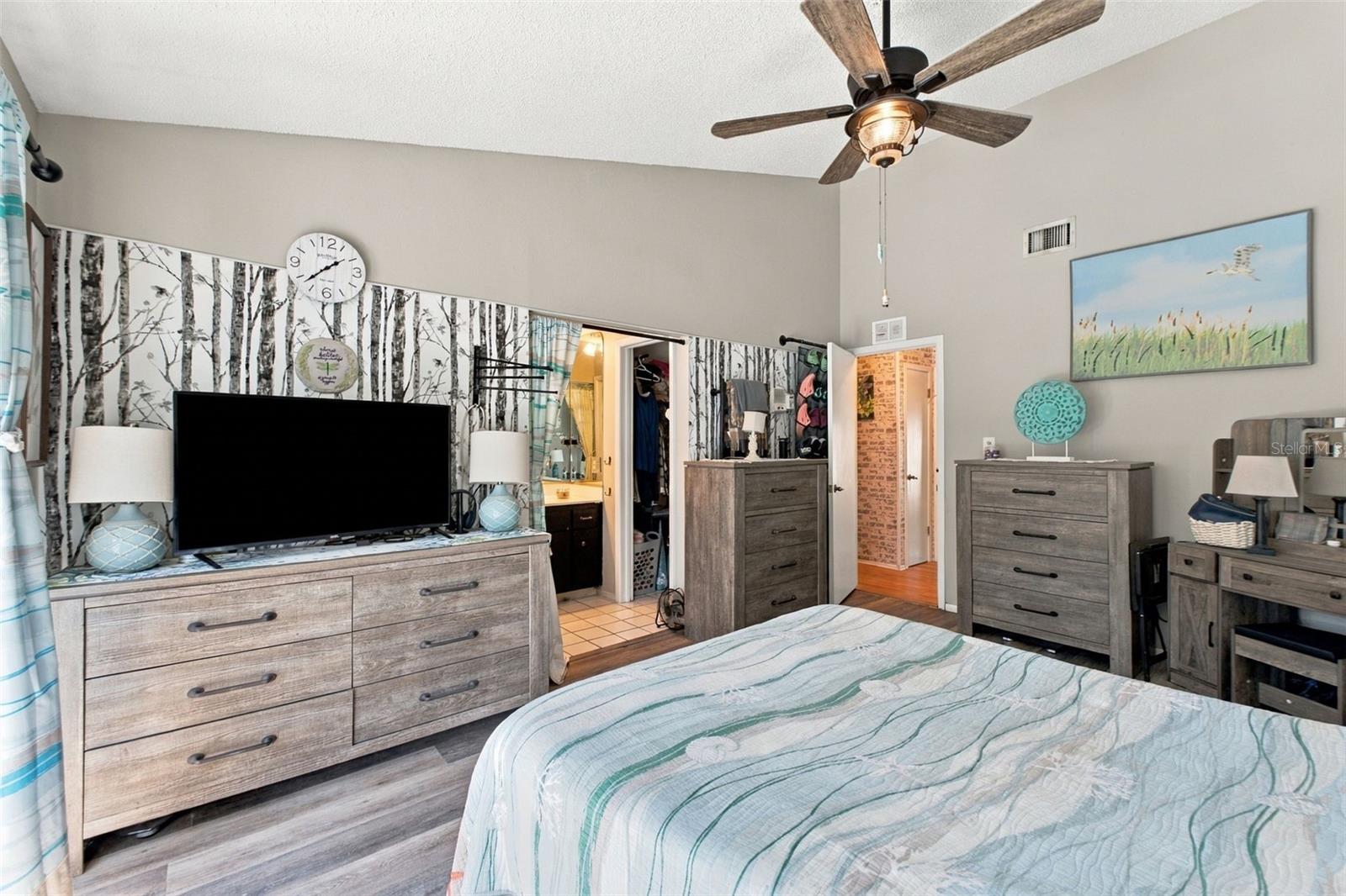 7212 CHESHIRE CT — photo 13