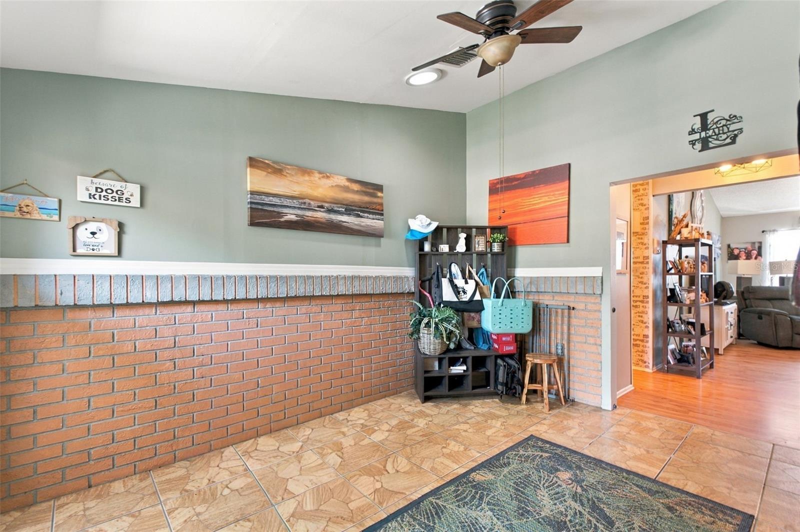 7212 CHESHIRE CT — photo 9