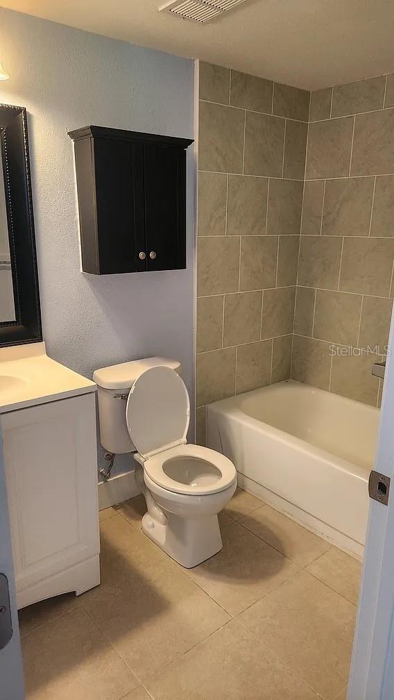 5038 TERRACE PALMS CIR #102 — photo 9