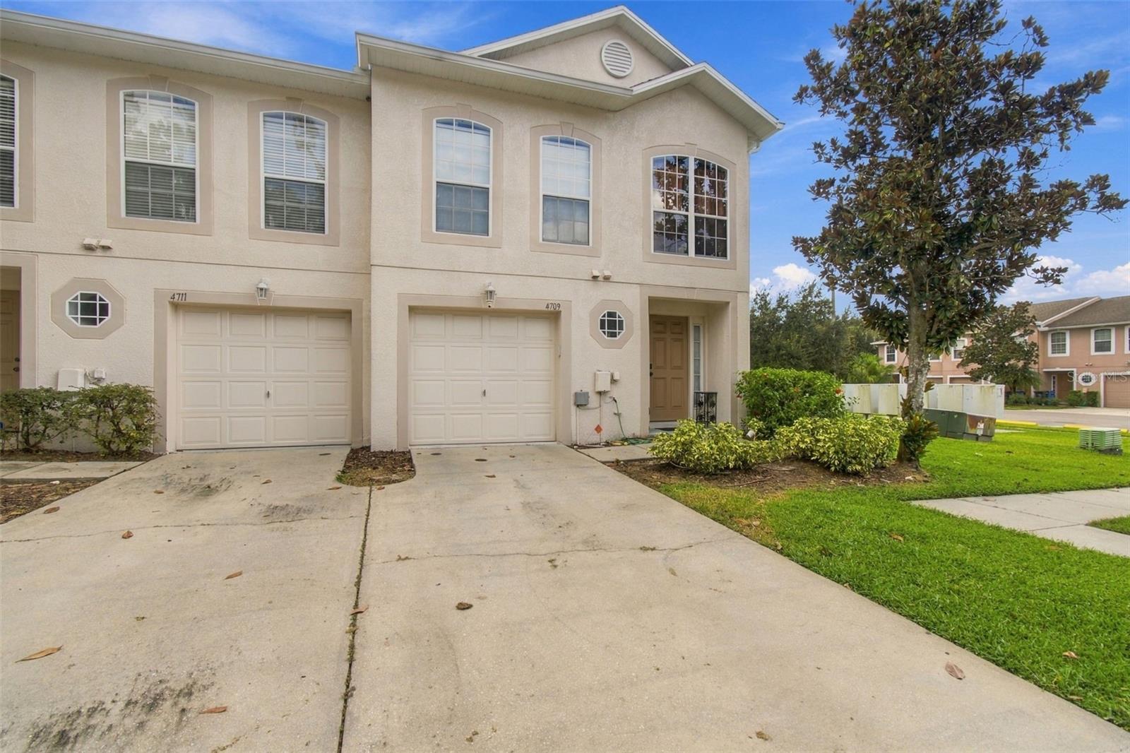 4709 ASHBURN POND WAY — photo 3