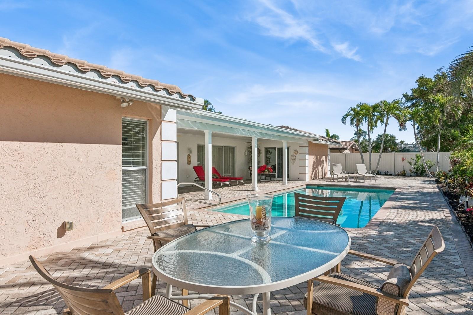 531 N SPOONBILL DR — photo 41