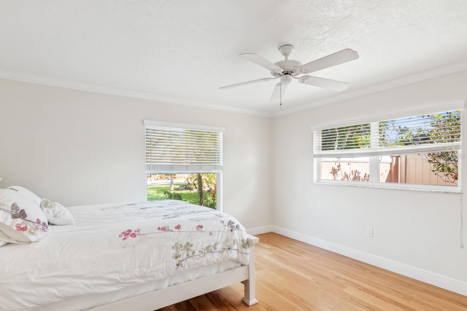 531 N SPOONBILL DR — photo 33