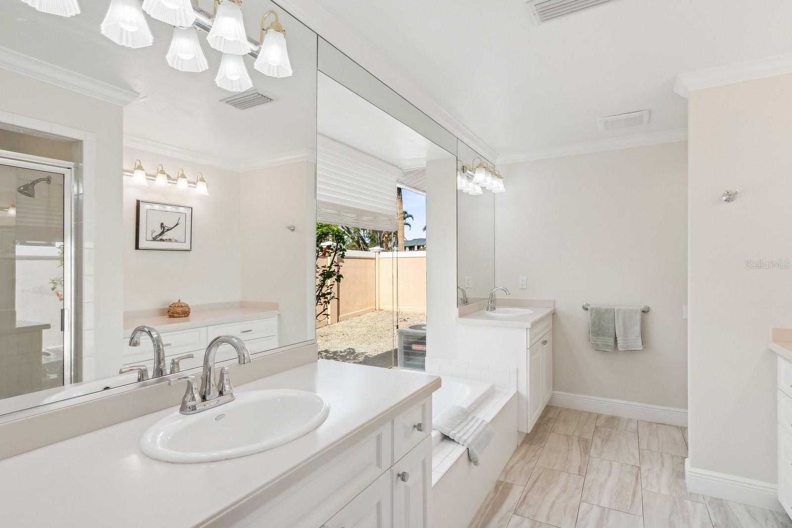 531 N SPOONBILL DR — photo 25