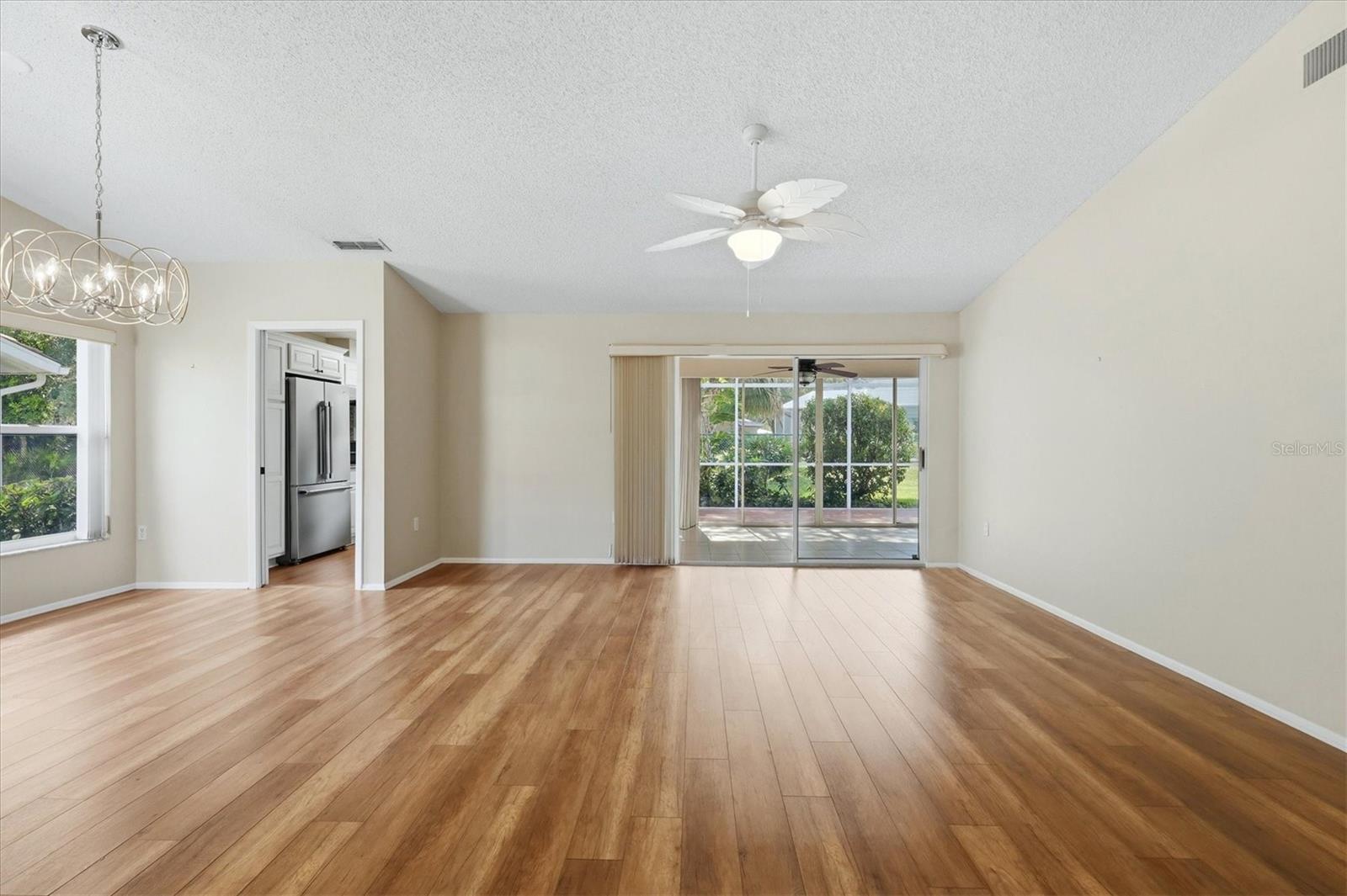 5837 GARDEN LAKES DR — photo 11