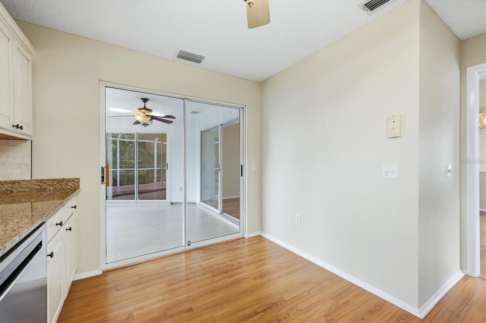5837 GARDEN LAKES DR — photo 17