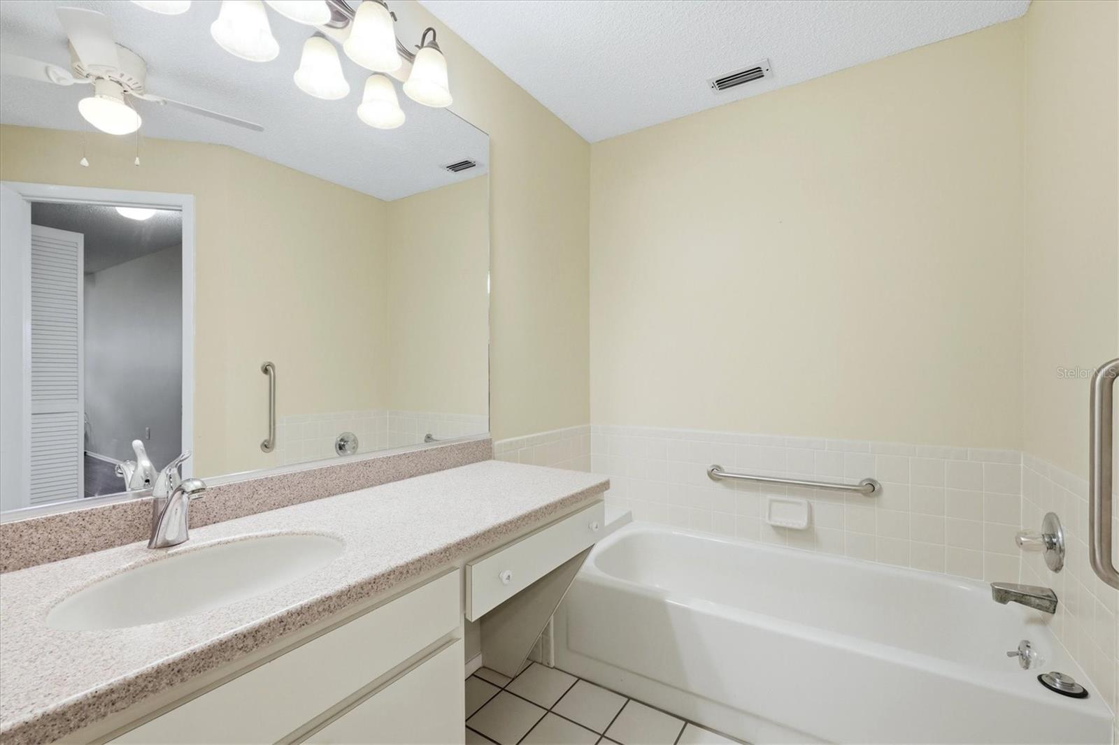 5837 GARDEN LAKES DR — photo 26