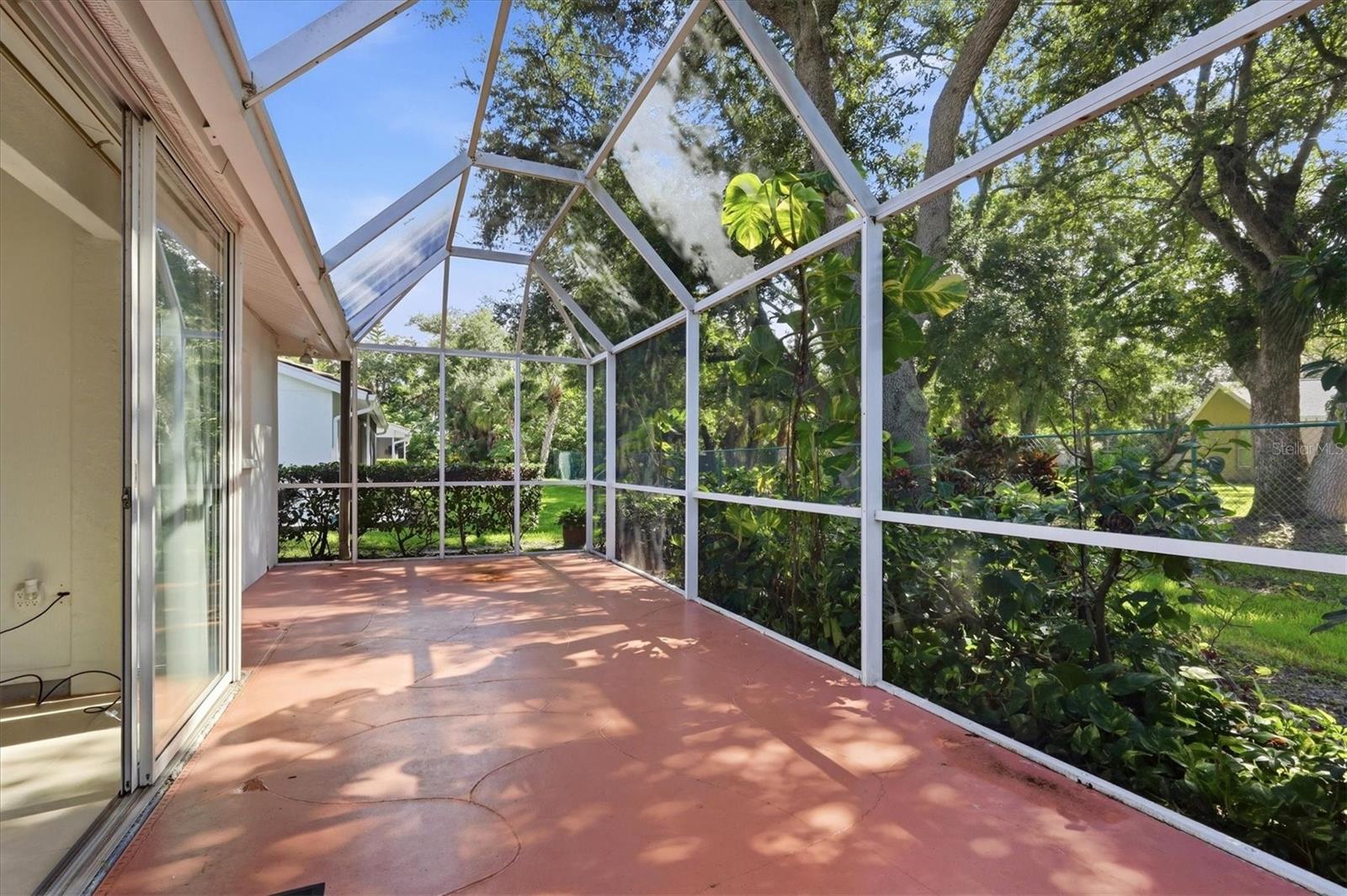 5837 GARDEN LAKES DR — photo 31