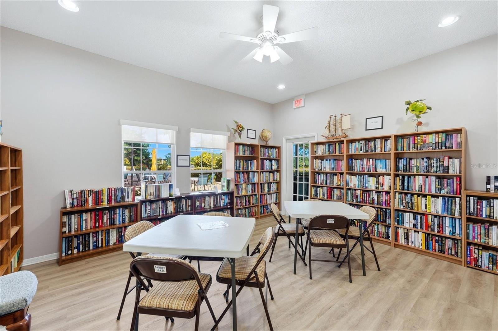 5837 GARDEN LAKES DR — photo 38