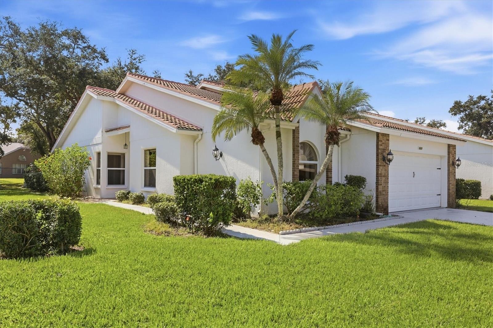 5837 GARDEN LAKES DR — photo 2