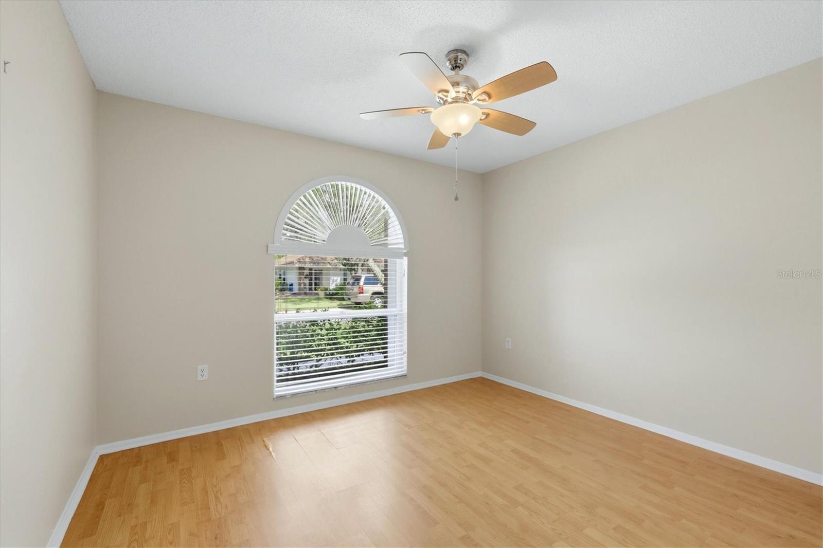 5837 GARDEN LAKES DR — photo 27