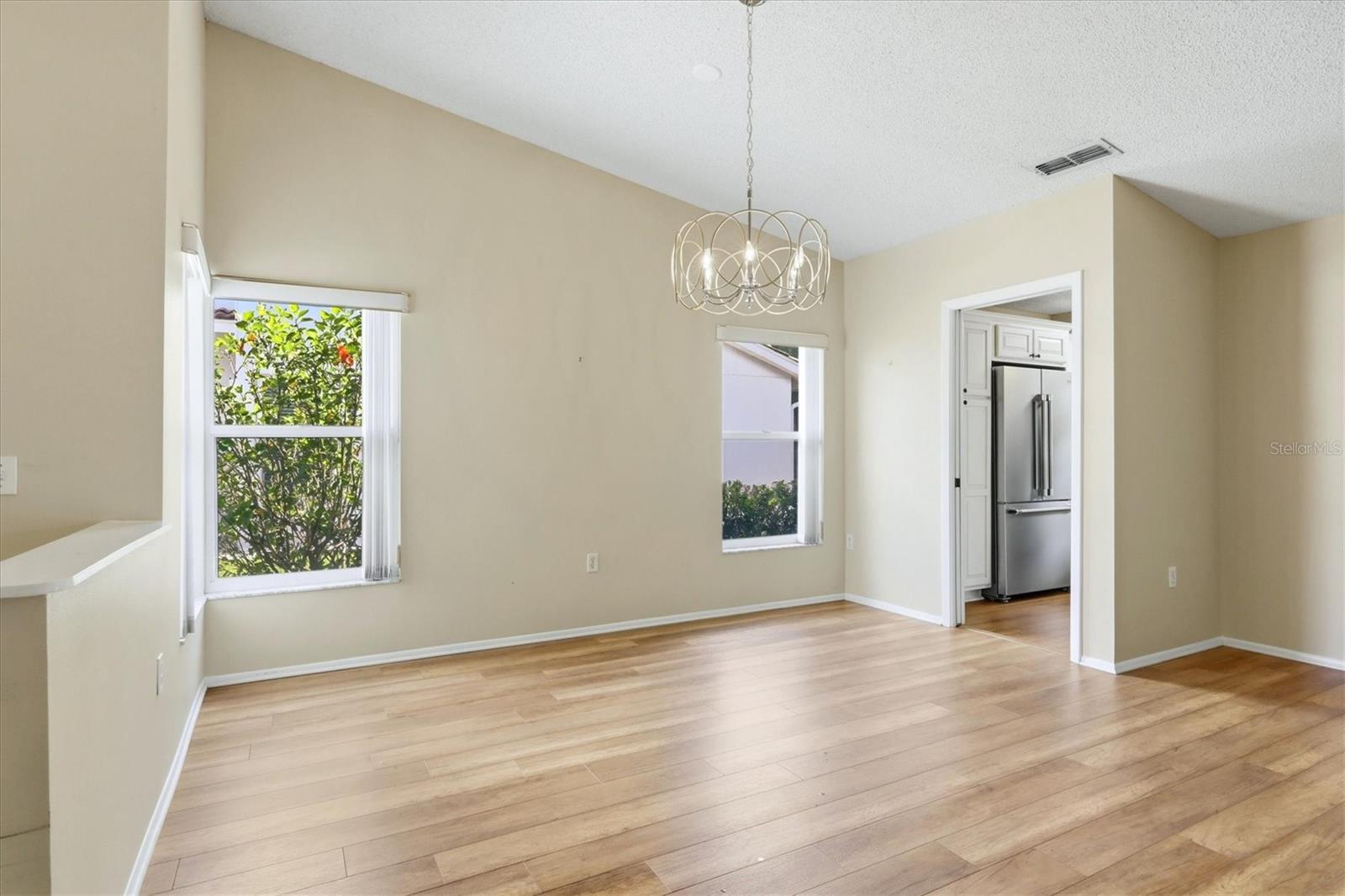 5837 GARDEN LAKES DR — photo 12