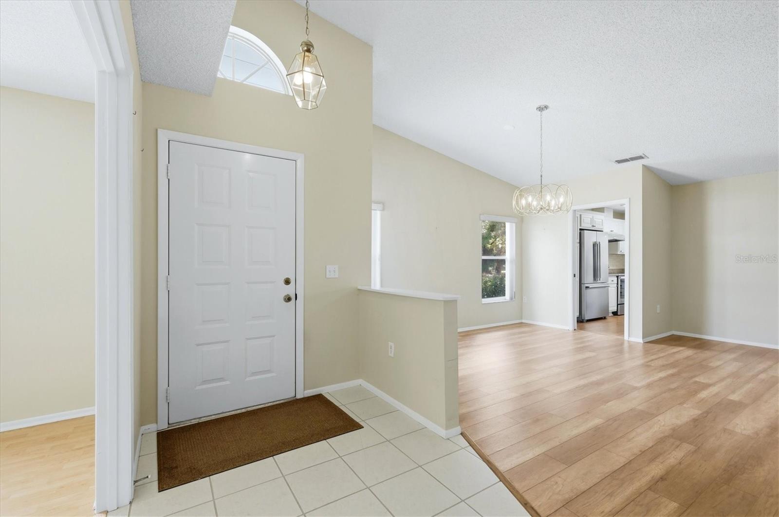 5837 GARDEN LAKES DR — photo 7