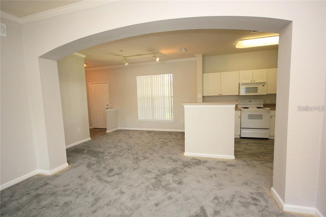 9401 CRESCENT LOOP CIR #103 — photo 4