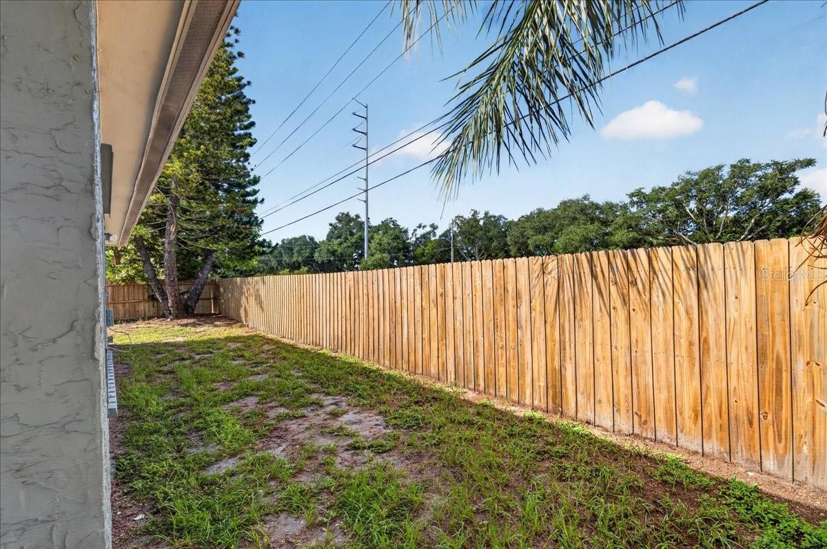 1330 WILDWOOD CT — photo 37