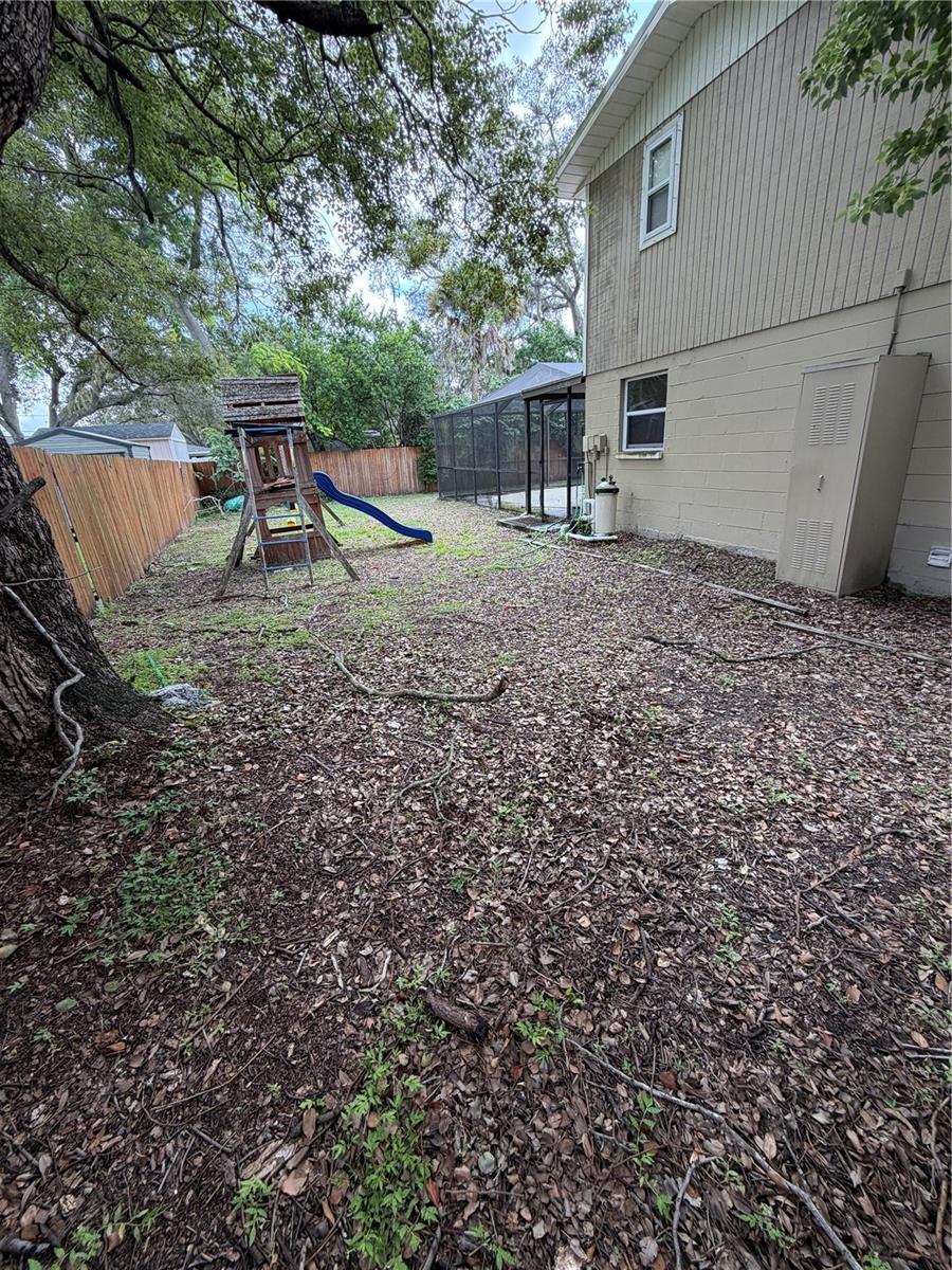 10325 N ARMENIA AVE — photo 21