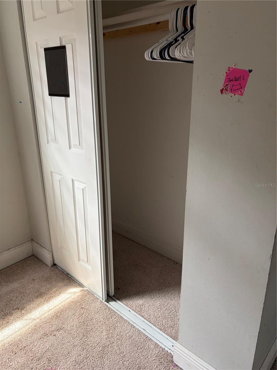 10325 N ARMENIA AVE — photo 4