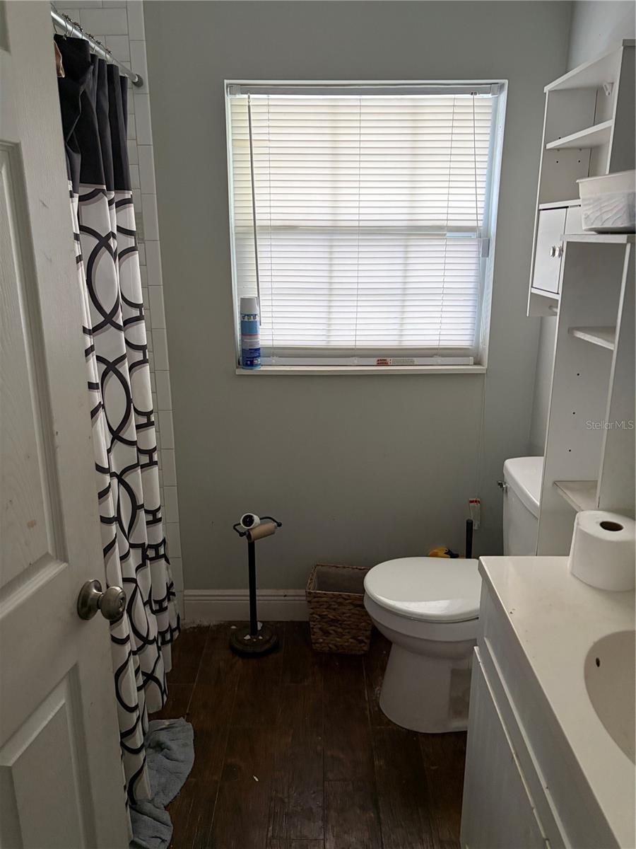 10325 N ARMENIA AVE — photo 8