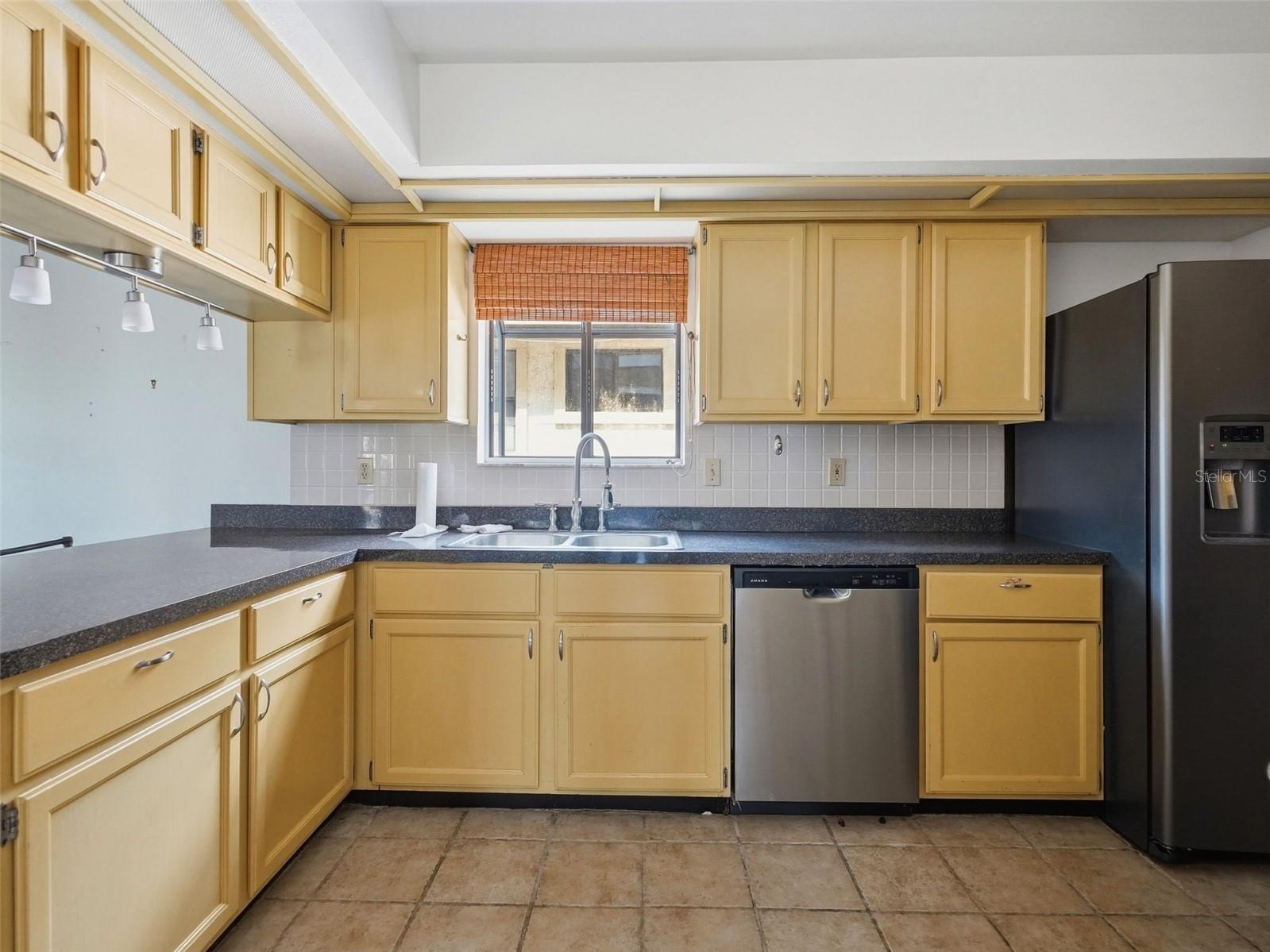 2184 SPRINGRAIN DR — photo 7